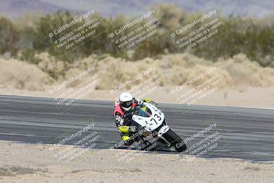 media/Dec-07-2025-CVMA (Sun) [[3e7d2de5dc]]/Race 9-Formula UL Shootout/